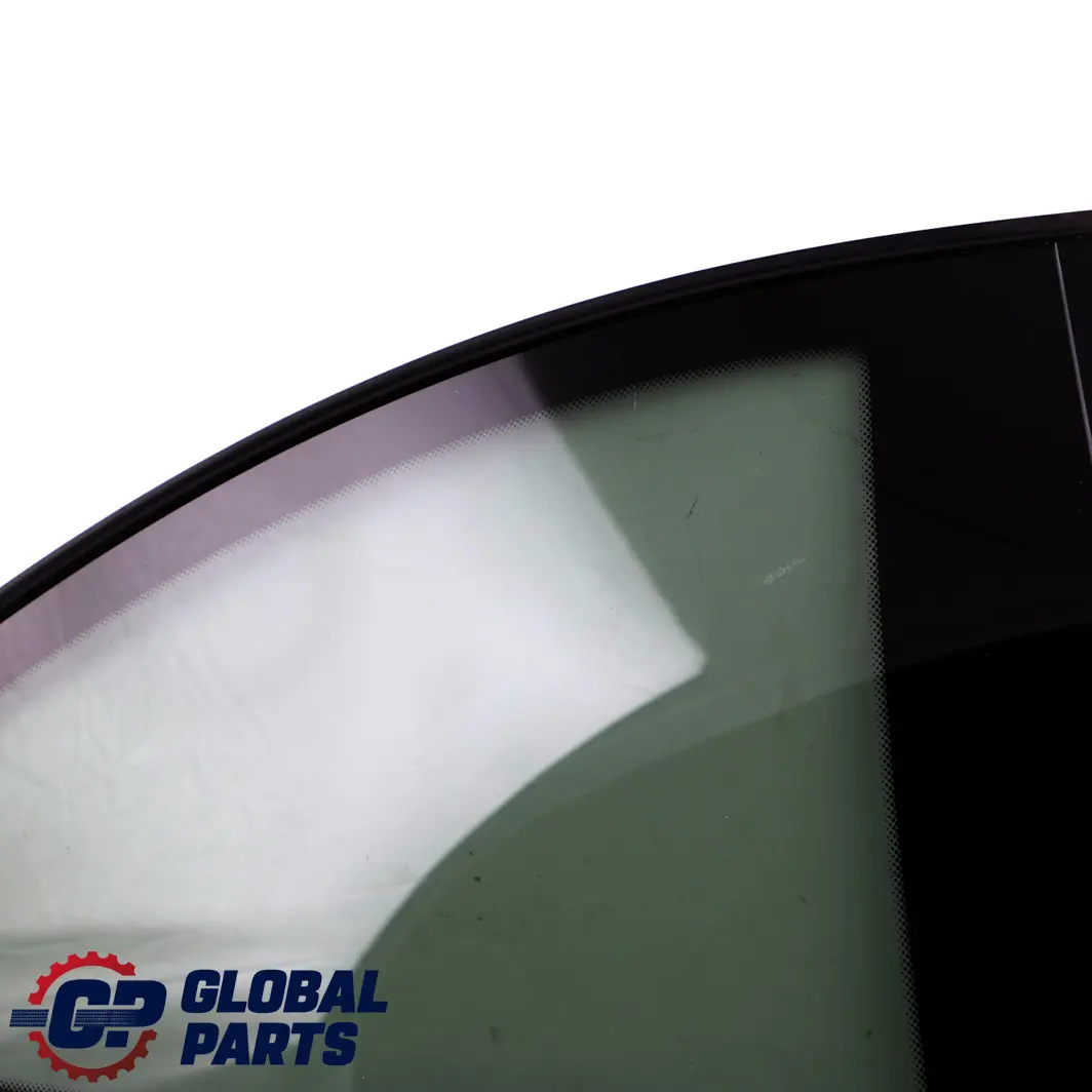 Vetro Laterale Porta Posteriore Destra Nero AS3 Trim Alto Lucido per BMW E82 con numero di parte 2996842 BMW E82 Vetro Laterale Porta Posteriore Destra Nero AS3 Trim Alto Lucido - SKU 2996842 - Numero di parte 2996842