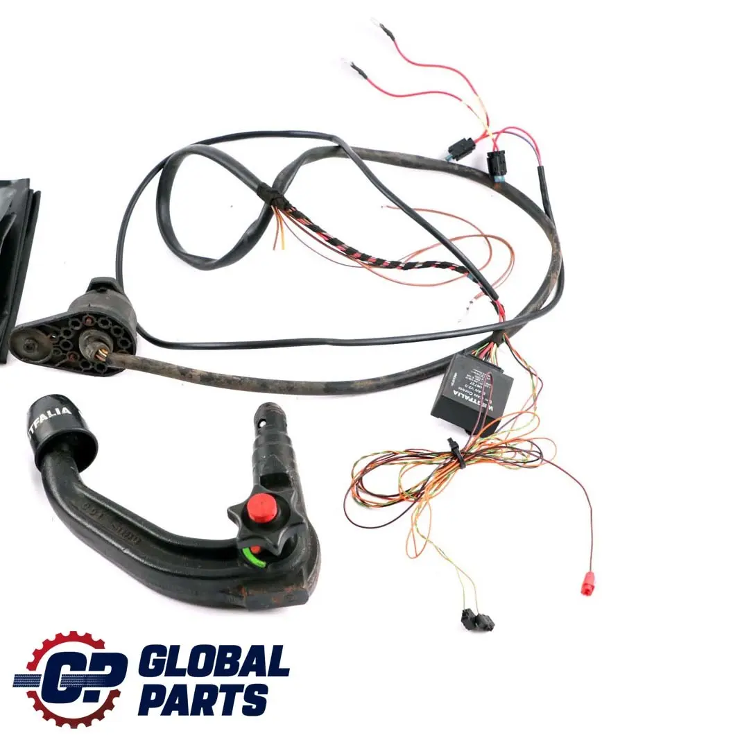 Westfalia Towing Hitch Tow Trailer Ball Wiring to BMW 1 3 5 E60 E87 E90 with Part number 6761678 BMW 1 3 5 E60 E87 E90 Westfalia Towing Hitch Tow Trailer Ball Wiring - SKU 303 292 - Part number 6761678