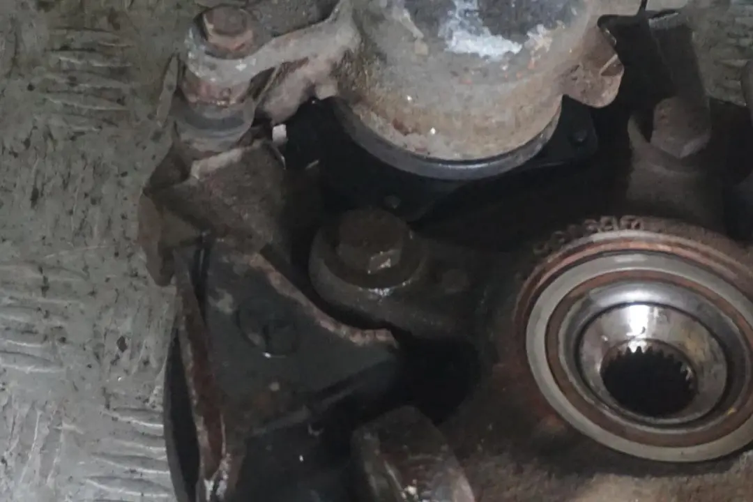 Front Left N/S Suspension Leg Brake Wheel Hub to Mercedes A-Class W169 with Part number 3201430 Mercedes A-Class W169 Front Left N/S Suspension Leg Brake Wheel Hub - SKU 3201430 - Part number 3201430