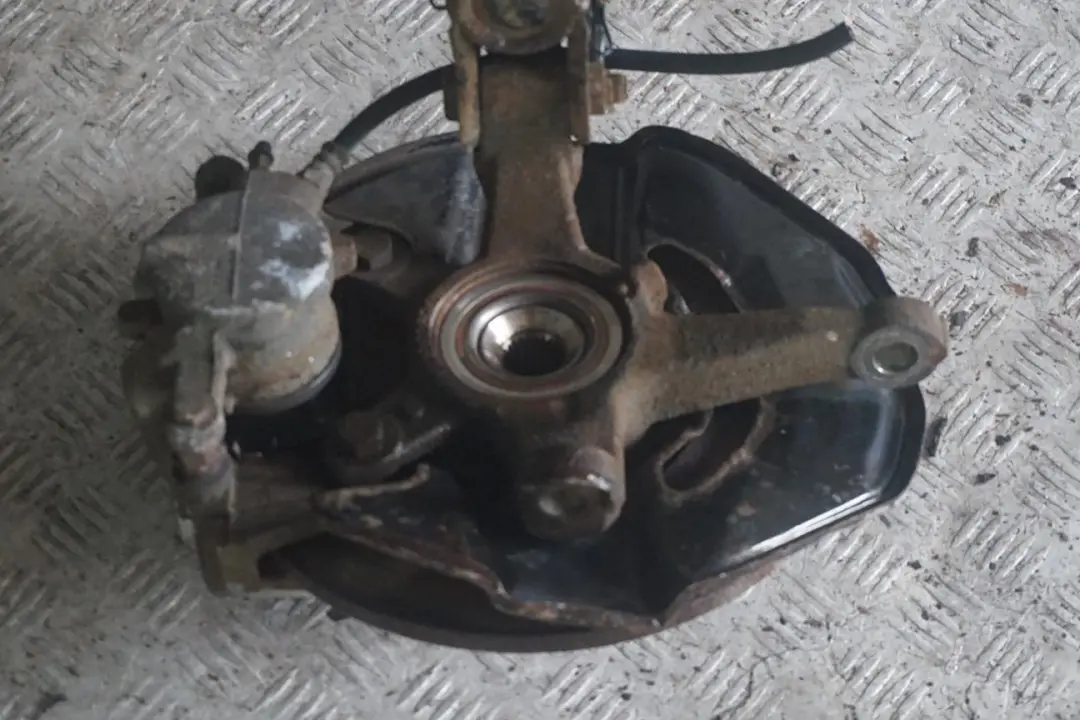 Front Left N/S Suspension Leg Brake Wheel Hub to Mercedes A-Class W169 with Part number 3201430 Mercedes A-Class W169 Front Left N/S Suspension Leg Brake Wheel Hub - SKU 3201430 - Part number 3201430