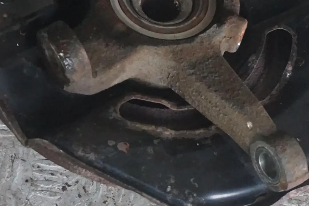 Front Left N/S Suspension Leg Brake Wheel Hub to Mercedes A-Class W169 with Part number 3201430 Mercedes A-Class W169 Front Left N/S Suspension Leg Brake Wheel Hub - SKU 3201430 - Part number 3201430