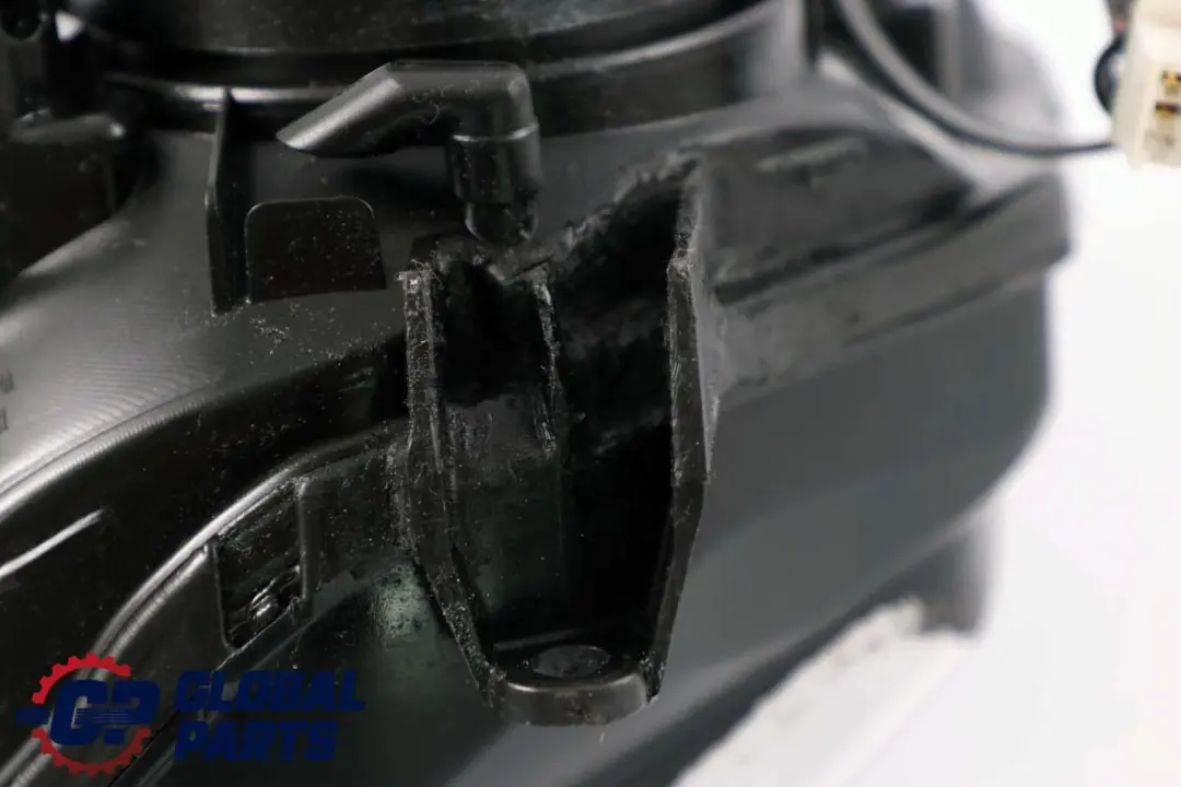 CBR 125 Front Headlight Light Lamp to Honda with Part number 33110-KPP-861 Honda CBR 125 Front Headlight Light Lamp - SKU 33110-KPP-861 - Part number 33110-KPP-861