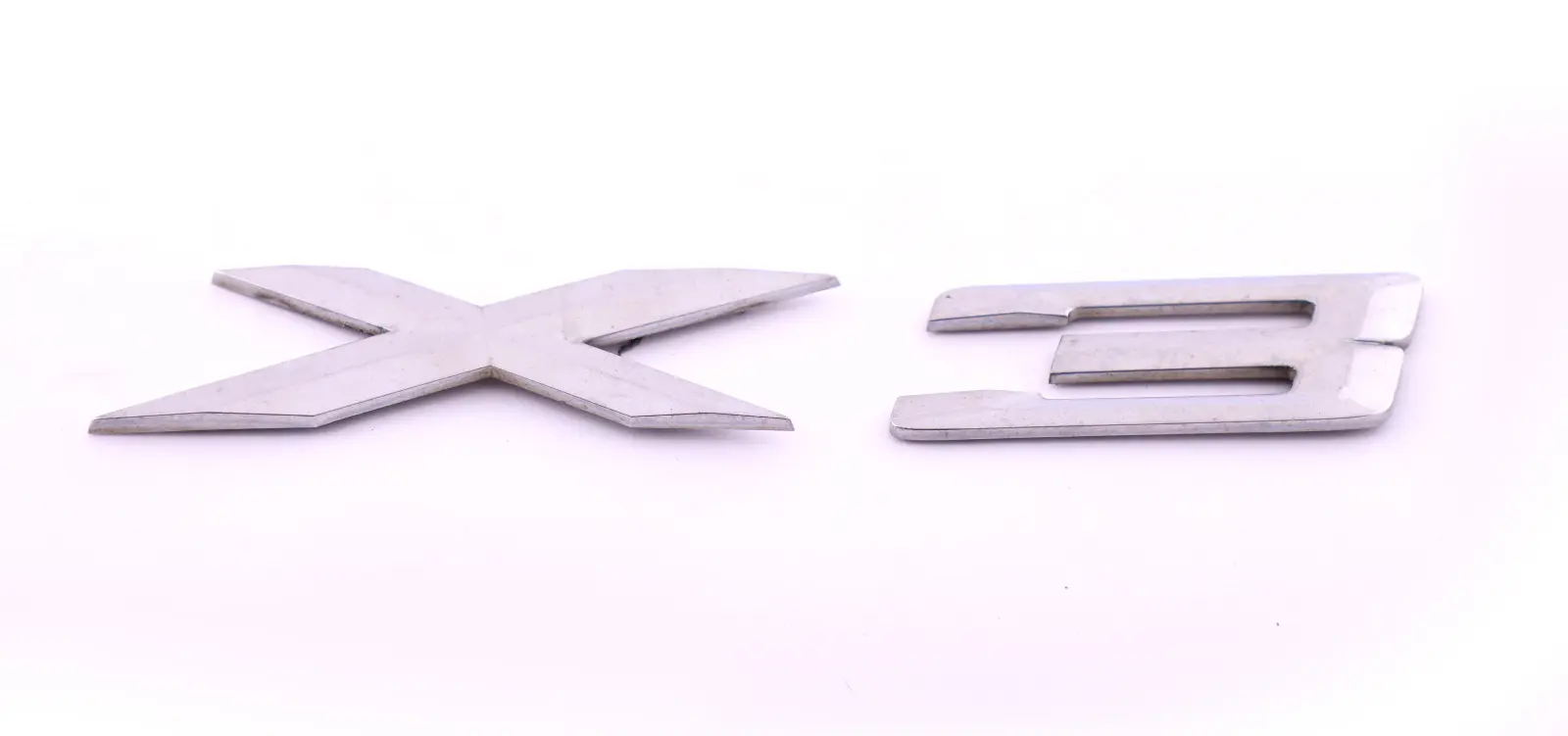 BMW X3 er E83 Schriftzug Heckklappe Logo Emblem "X3" hinten 51143330132 3330132
