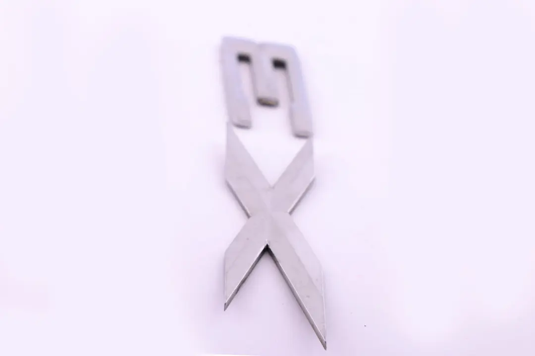 BMW X3 E83 Emblemat logo napis X3 - SKU 3330132 - Numer Części 3330132