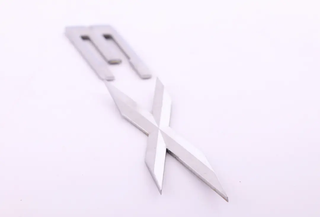 BMW X3 er E83 Schriftzug Heckklappe Logo Emblem "X3" hinten 5114 - SKU 3330132 - Teilenummer 3330132