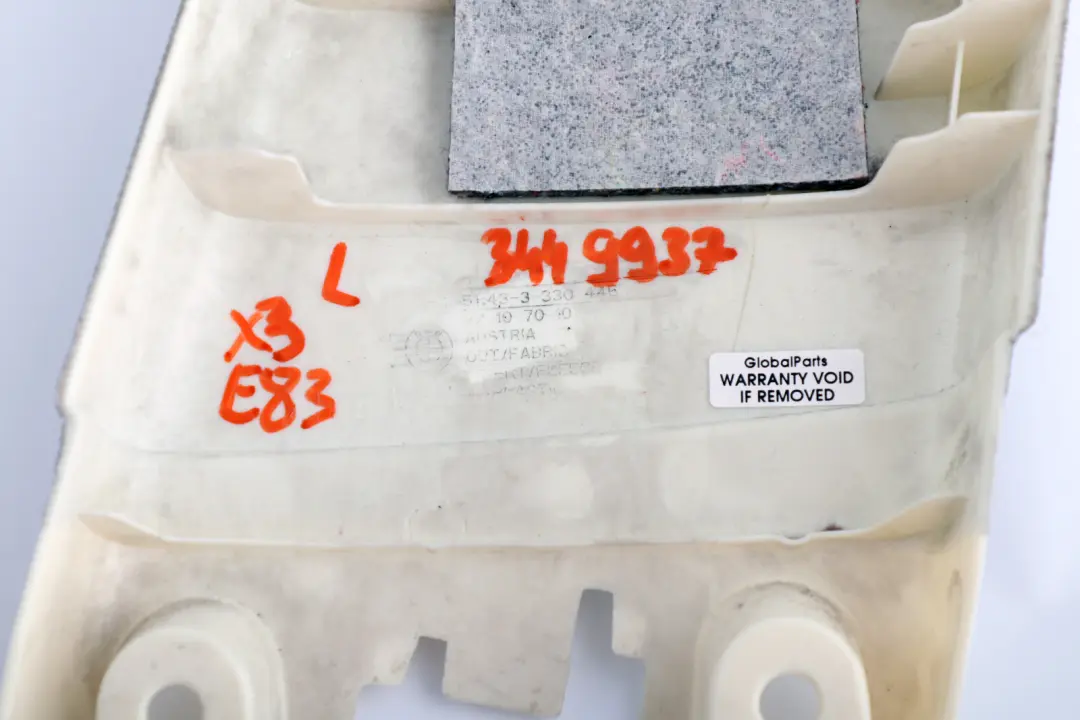 BMW X3 E83 LCI Couverture Montant B a Gauche Gris N/S 3449937 - SKU 3330445 - Numéro de pièce 3330445