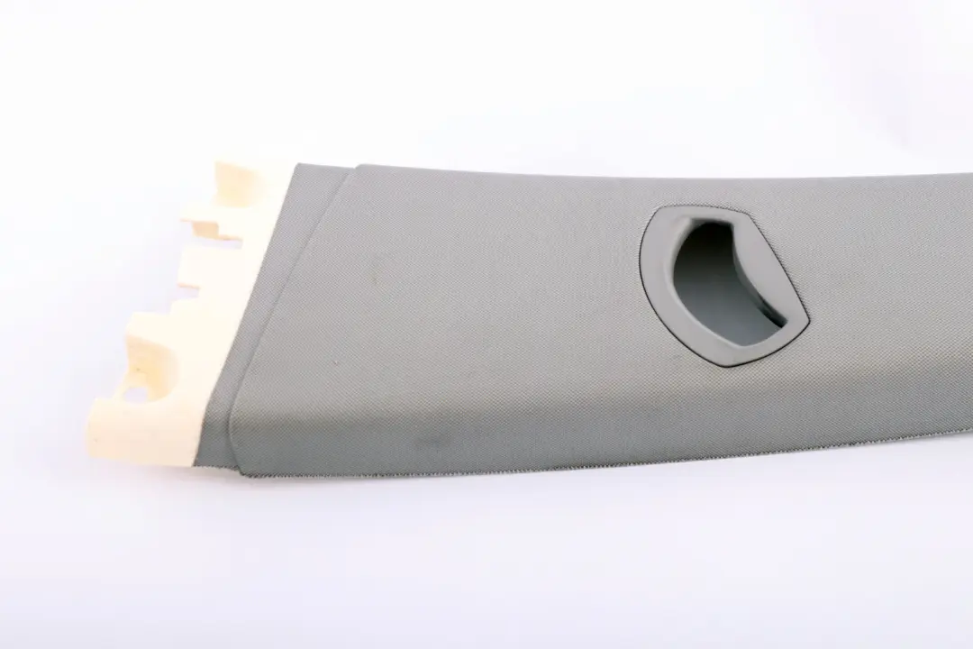 BMW X3 E83 LCI Couverture Montant B a Gauche Gris N/S 3449937 - SKU 3330445 - Numéro de pièce 3330445