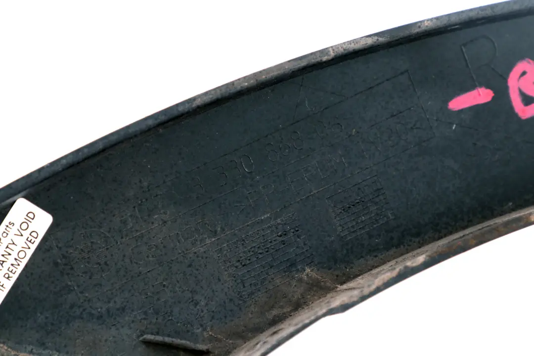 Blende Radlauf Hinten Rechts Black Sapphire Schwarz für BMW X3 er E83 mit Teilenummer 3330868 BMW X3 er E83 Blende Radlauf Hinten Rechts Black Sapphire Schwarz - SKU 3330868-BS - Teilenummer 3330868