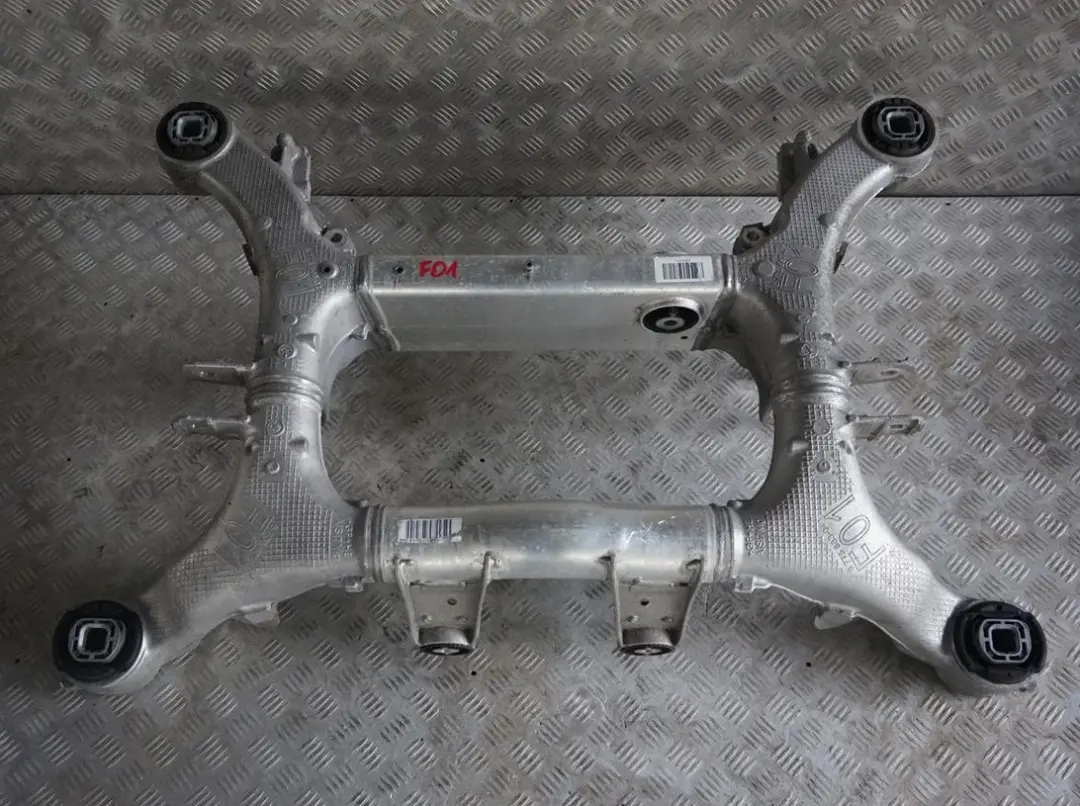 Support D'essieu Arrière Sous-châssis Berceau Suspension pour BMW F01 F02 LCI à propos du numéro de pièce 6855455 BMW F01 F02 LCI Support D'essieu Arrière Sous-châssis Berceau Suspension - SKU 33316855455 - Numéro de pièce 6855455