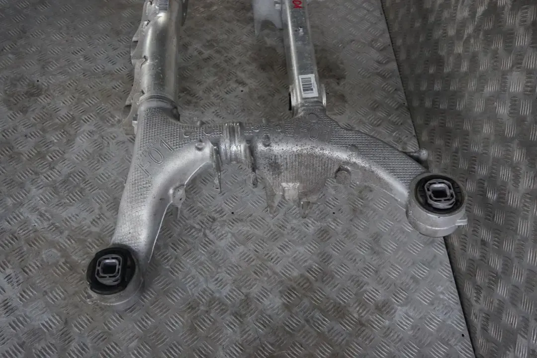 Support D'essieu Arrière Sous-châssis Berceau Suspension pour BMW F01 F02 LCI à propos du numéro de pièce 6855455 BMW F01 F02 LCI Support D'essieu Arrière Sous-châssis Berceau Suspension - SKU 33316855455 - Numéro de pièce 6855455