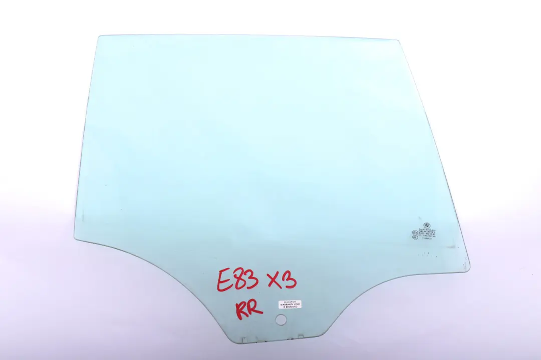 Finestrino Verde Portiera Posteriore Destra AS2 per BMW X3 E83 LCI con numero di parte 3332312 BMW X3 E83 LCI Finestrino Verde Portiera Posteriore Destra AS2 - SKU 3332312 - Numero di parte 3332312