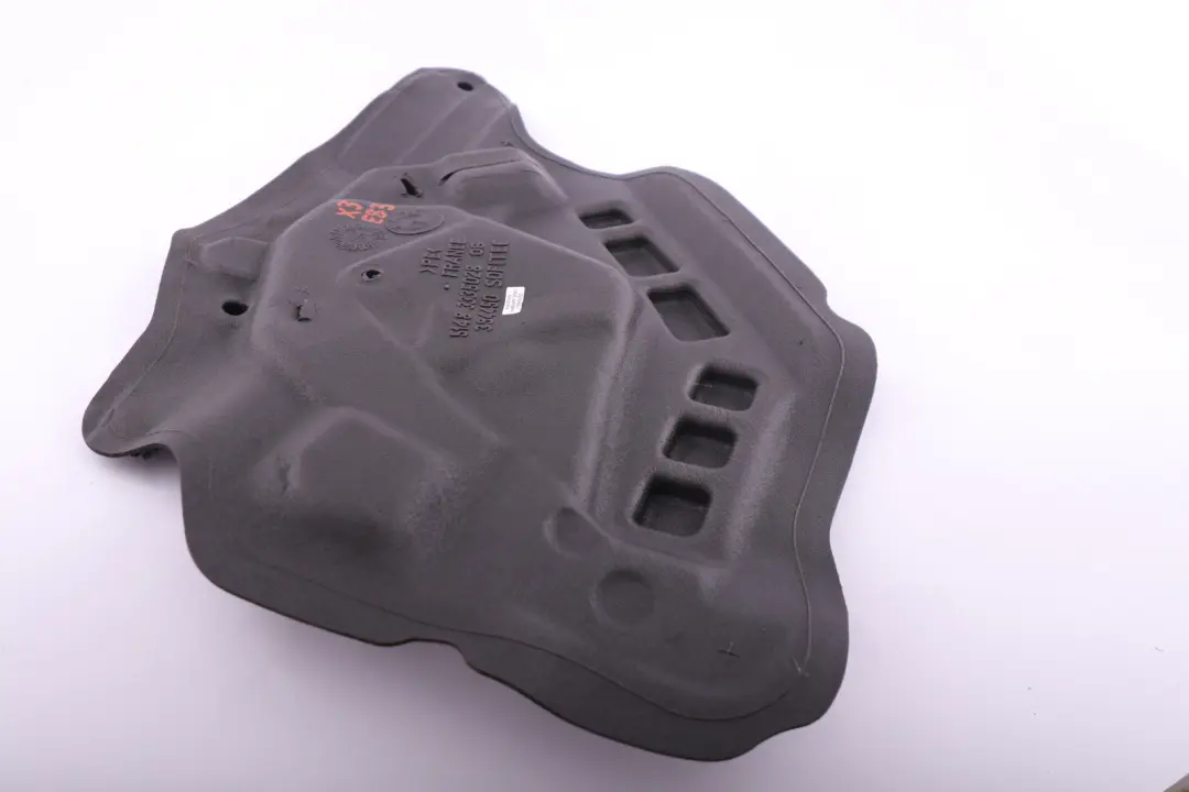 Insonorizzazione tappeto pavimento posteriore destro per BMW X3 E83 con numero di parte 3335028 BMW X3 E83 Insonorizzazione tappeto pavimento posteriore destro - SKU 3335028 - Numero di parte 3335028