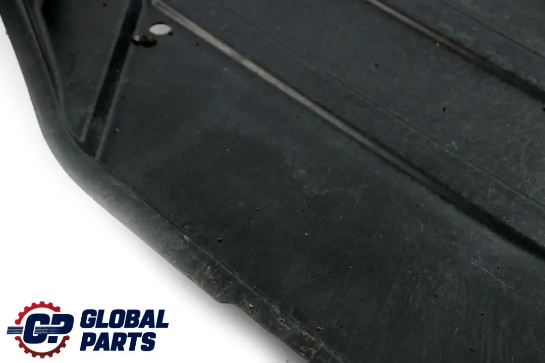 Copertura Serbatoio Destra Kraftstofftankschutz per BMW X3 E83 LCI con numero di parte 51713400040 BMW X3 E83 LCI Copertura Serbatoio Destra Kraftstofftankschutz - SKU 3400040 - Numero di parte 51713400040