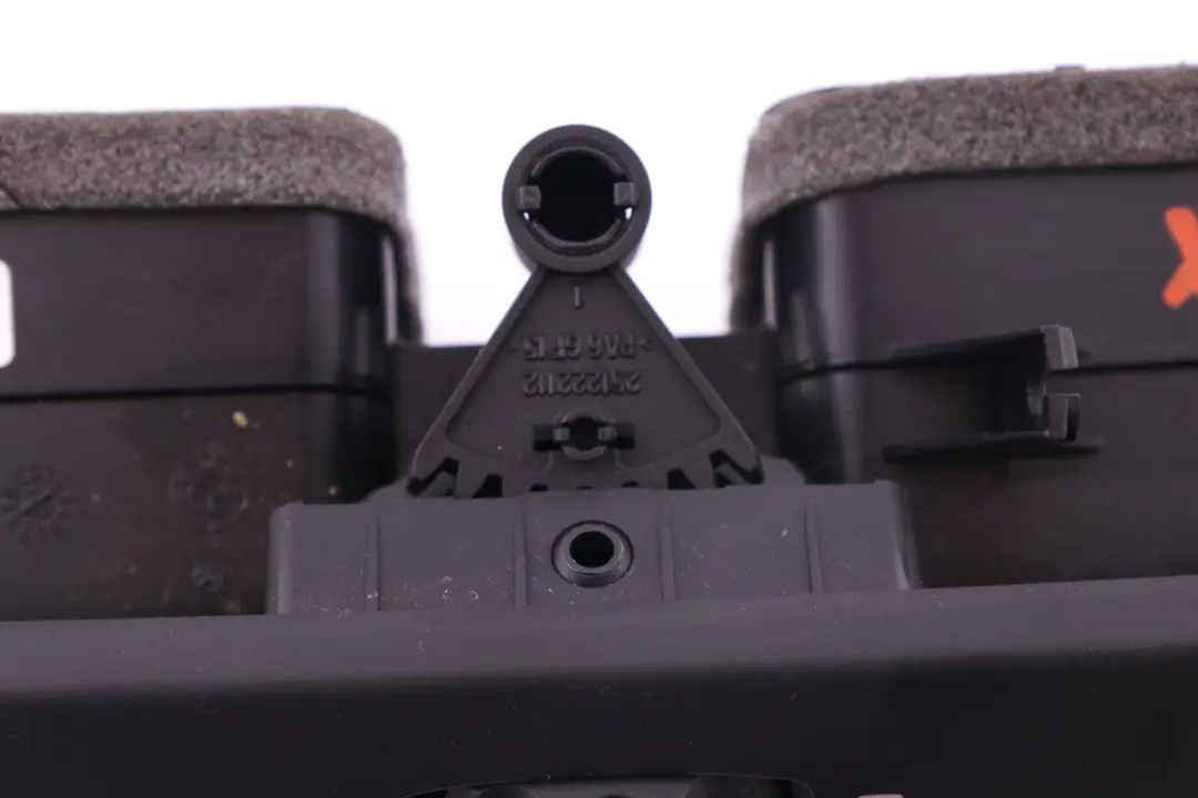BMW E83 X3 Kratka nawiew wlot powietrza - SKU 3400074 - Numer Części 3400074