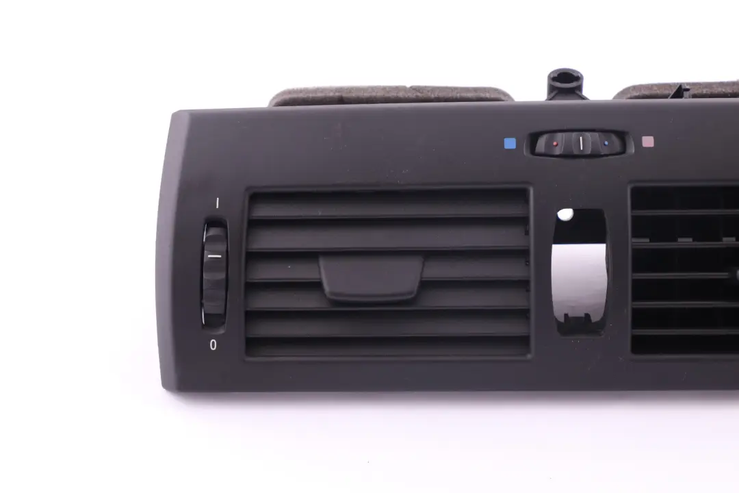 Kratka Nawiewu Wlot Powietrza do BMW E83 X3 o numerze 3400074 BMW E83 X3 Kratka Nawiewu Wlot Powietrza - SKU 3400074 - Numer Części 3400074