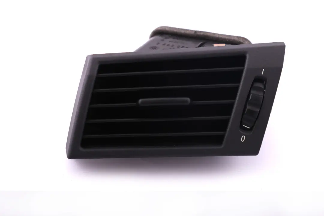 BMW E83 X3 Kratka nawiew wlot powietrza lewa - SKU 3400075 - Numer Części 64223400075