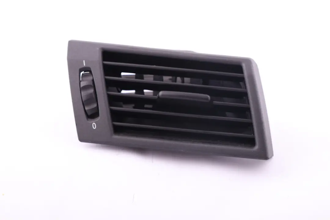 Armaturen Brett Lüftungs Gitter Rechts für BMW X3 E83 mit Teilenummer 3400076 BMW X3 E83 Armaturen Brett Lüftungs Gitter Rechts - SKU 3400076 - Teilenummer 3400076