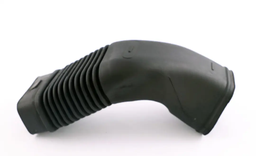 Rura Ssąca Wlotu Kanału Powietrza 1371 do BMW X3 E83 3.0d o numerze 3400204 BMW X3 E83 3.0d Rura Ssąca Wlotu Kanału Powietrza 1371 - SKU 3400204 - Numer Części 3400204