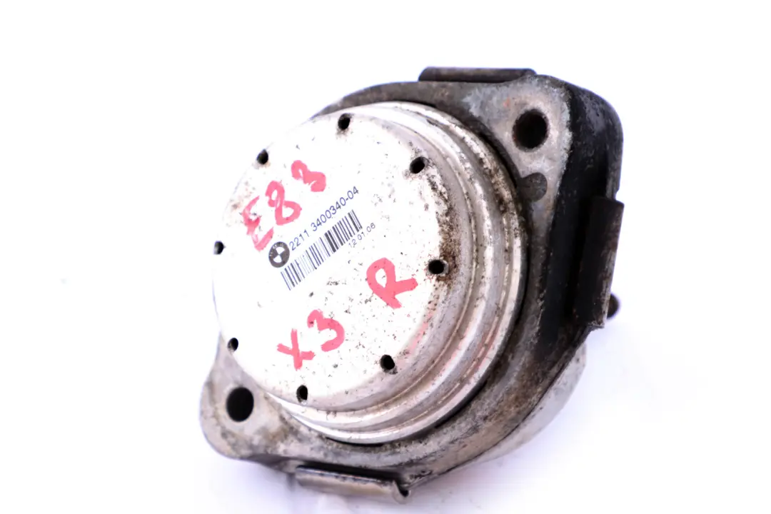 E83N LCI 2.0i Prawy Montaż Silnika do BMW X3 E83 o numerze 3400340 BMW X3 E83 E83N LCI 2.0i Prawy Montaż Silnika - SKU 3400340 - Numer Części 3400340