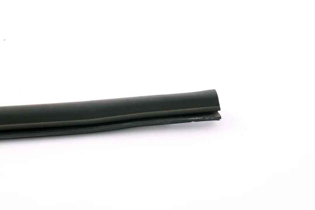 Junta De Sellado Parabrisas Panel Frontal para BMW X3 E83 con número de pieza 3400359 BMW X3 E83 Junta De Sellado Parabrisas Panel Frontal - SKU 3400359 - Número de pieza 3400359