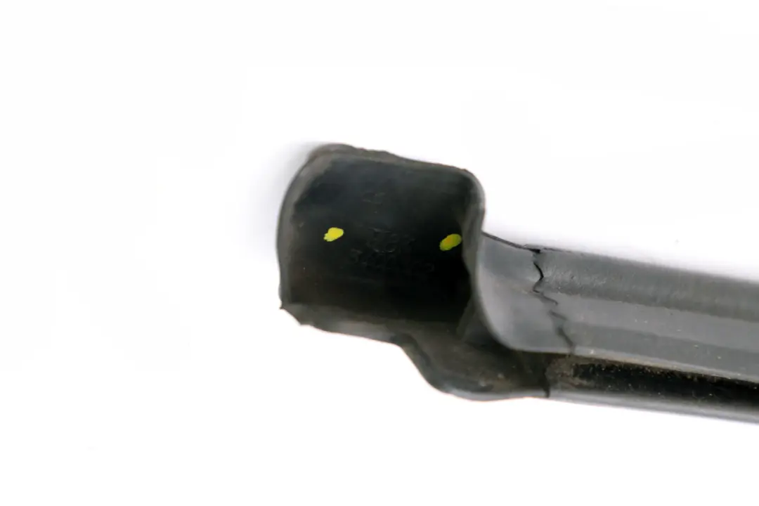 BMW X3 E83 Chiusura Ermetica Cofano Anteriore Destro 5171 - SKU 3400362 - Numero di parte 3400362