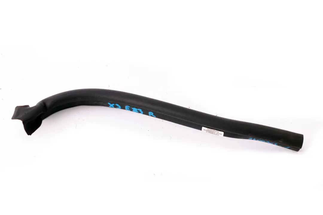 Uszczelka Maski Prawy Przód 8208507 do BMW X3 E83 o numerze 3400364 BMW X3 E83 Uszczelka Maski Prawy Przód 8208507 - SKU 3400364-1 - Numer Części 3400364