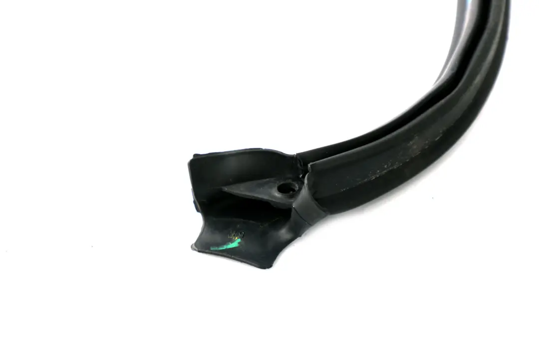 BMW X3 E83 LCI Conditionnement Aggregateraum avant Droit 8208507 - SKU 3400364-1 - Numéro de pièce 3400364