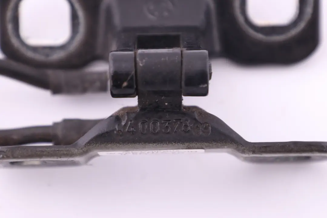 Zawias pokrywy bagażnika prawy do BMW E83 X3 o numerze 3400378 BMW E83 X3 Zawias pokrywy bagażnika prawy - SKU 3400378-BLK - Numer Części 3400378