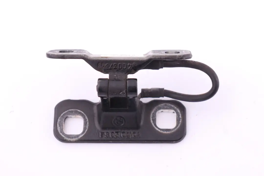 Charniere Hayon Droite Noir 3422368 pour BMW X3 E83 à propos du numéro de pièce 3400378 BMW X3 E83 Charniere Hayon Droite Noir 3422368 - SKU 3400378-BLK - Numéro de pièce 3400378