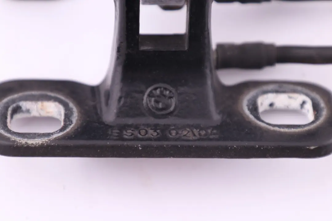 Boot Trunk Lid Tailgate Right O/S Hinge Black to BMW X3 Series E83 with Part number 3400378 BMW X3 Series E83 Boot Trunk Lid Tailgate Right O/S Hinge Black - SKU 3400378-BLK - Part number 3400378