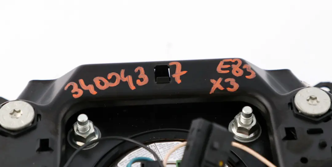Steering Wheel Driver's Side Airbag Module to BMW E83 with Part number 3400437 BMW E83 Steering Wheel Driver's Side Airbag Module - SKU 3400437 - Part number 3400437