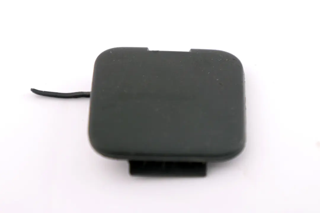 Paraurti Posteriore Con Gancio Di Traino Nero per BMW X3 E83 con numero di parte 3400905 BMW X3 E83 Paraurti Posteriore Con Gancio Di Traino Nero - SKU 3400905 - Numero di parte 3400905