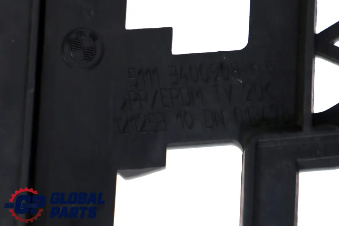 Kratka Atrapa Zderzaka Przód do BMW X3 E83 o numerze 3400908 BMW X3 E83 Kratka Atrapa Zderzaka Przód - SKU 3400908 - Numer Części 3400908