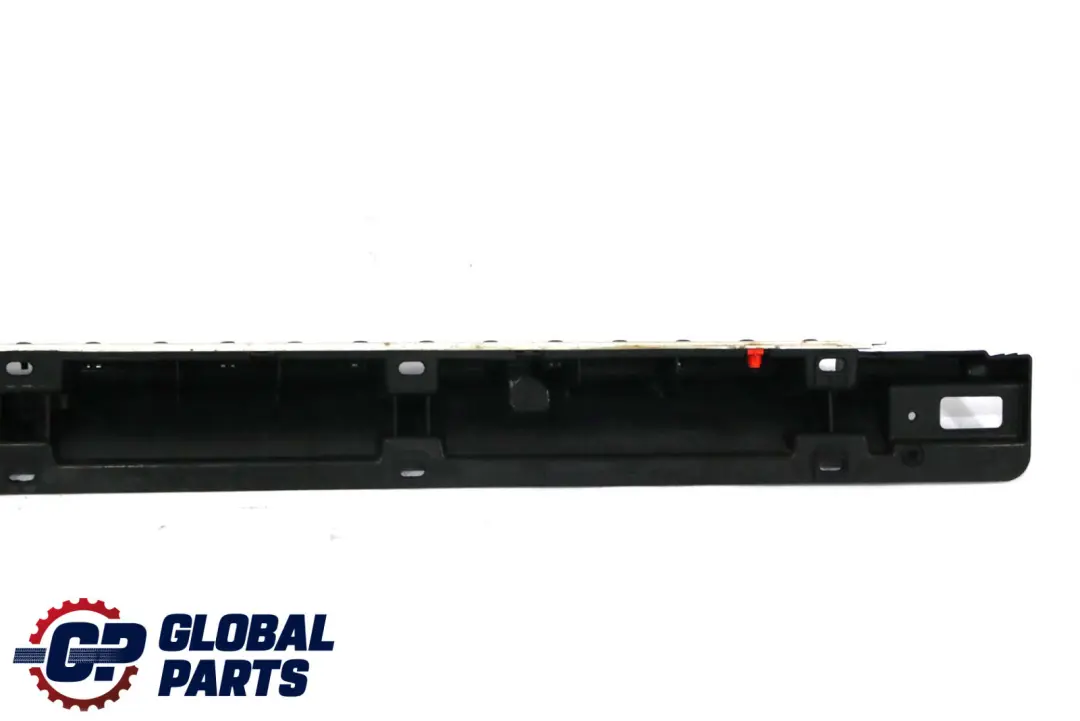 BMW E83 Izquierda faldon del panel De refuerzo reposapi?s Trim - SKU 3401009 - Número de pieza 3401009