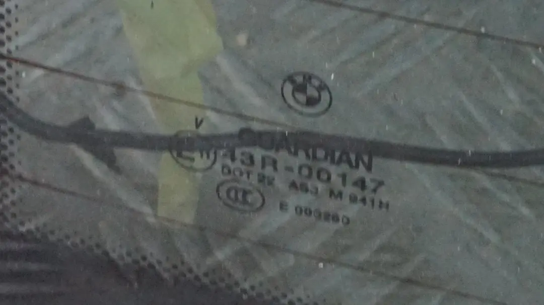 Lunette Arrière BMW X3 E83 Teintée Noire Antenne En Verre AS3 pour à propos du numéro de pièce 3401786 Lunette Arrière BMW X3 E83 Teintée Noire Antenne En Verre AS3 - SKU 3401786 - Numéro de pièce 3401786