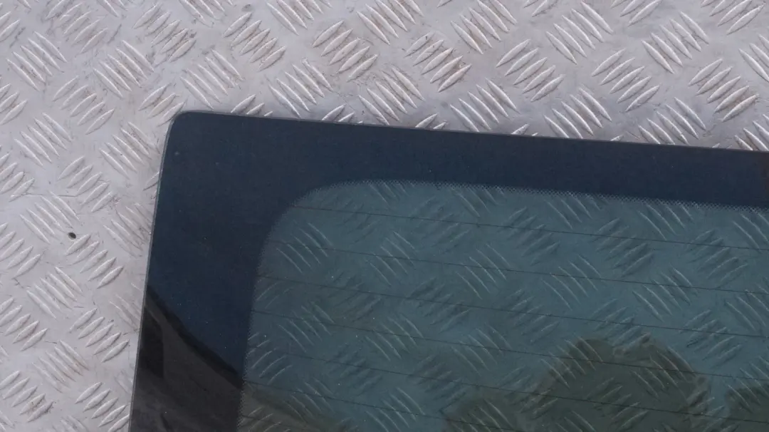 Lunette Arrière BMW X3 E83 Teintée Noire Antenne En Verre AS3 pour à propos du numéro de pièce 3401786 Lunette Arrière BMW X3 E83 Teintée Noire Antenne En Verre AS3 - SKU 3401786 - Numéro de pièce 3401786