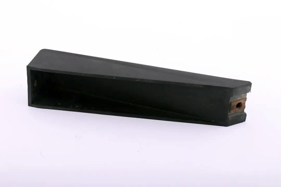 Mocowanie Uchwyt Wspornik Zderzaka Tył Tylnego do BMW X3 E83 o numerze 3402383 BMW X3 E83 Mocowanie Uchwyt Wspornik Zderzaka Tył Tylnego - SKU 3402383 - Numer Części 3402383