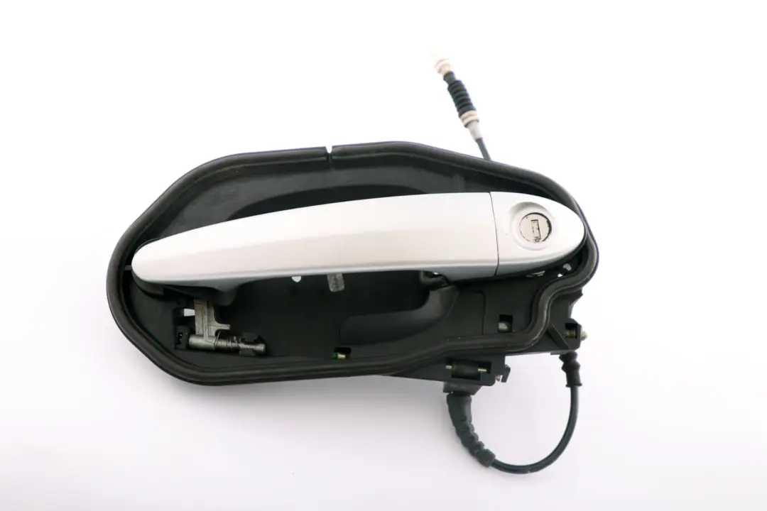 Complete Front Right Grab Handle O/S Titansilber Titan Silver to BMW X3 Series E83 with Part number 3402592 BMW X3 Series E83 Complete Front Right Grab Handle O/S Titansilber Titan Silver - SKU rhd-3402592-TS1 - Part number 3402592