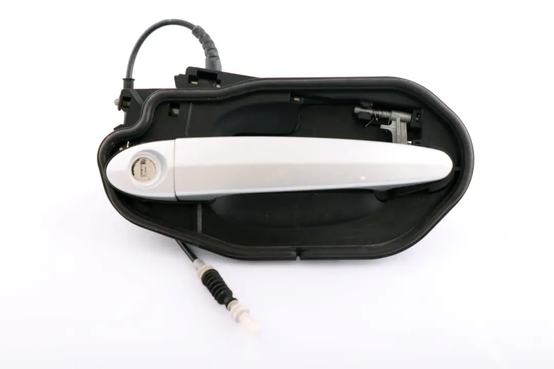 Complete Front Right Grab Handle O/S Titansilber Titan Silver to BMW X3 Series E83 with Part number 3402592 BMW X3 Series E83 Complete Front Right Grab Handle O/S Titansilber Titan Silver - SKU rhd-3402592-TS1 - Part number 3402592