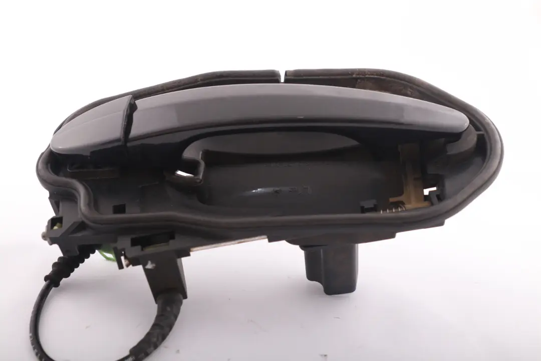Complete Rear Left N/S Grab Handle Black Sapphire Metallic - 475 to BMW X3 E83 with Part number 3402593 BMW X3 E83 Complete Rear Left N/S Grab Handle Black Sapphire Metallic - 475 - SKU 3402593-BS - Part number 3402593