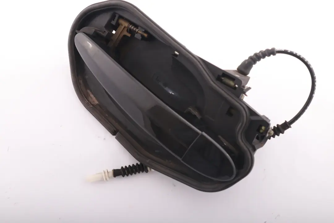 Completer Arriere a Gauche Porte Poignee Noir Sapphire Metallique pour BMW X3 E83 à propos du numéro de pièce 3402593 BMW X3 E83 Completer Arriere a Gauche Porte Poignee Noir Sapphire Metallique - SKU 3402593-BS - Numéro de pièce 3402593