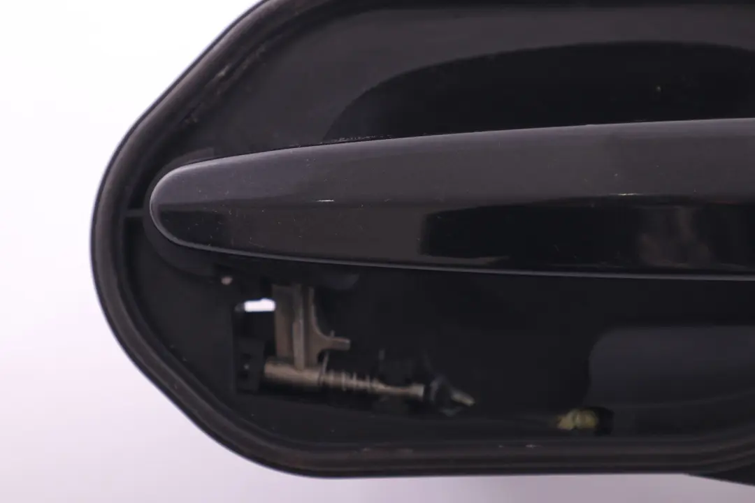 Completa Posteriore Destra Maniglia Black Sapphire Metallizzato per BMW X3 E83 con numero di parte 3402593 BMW X3 E83 Completa Posteriore Destra Maniglia Black Sapphire Metallizzato - SKU 3402593-BS1 - Numero di parte 3402593