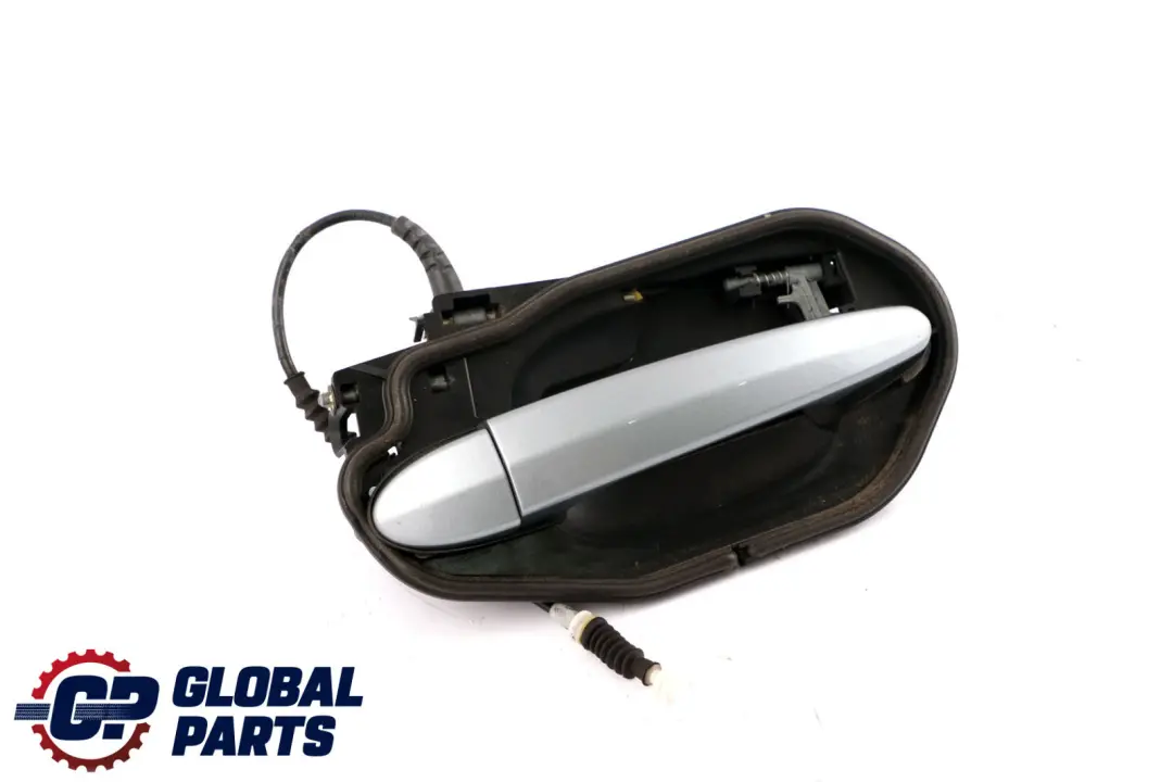 Right Grab Handle Door O/S Silbergrau Silver Grey A08 to BMW X3 Series E83 Rear with Part number 3402593 BMW X3 Series E83 Rear Right Grab Handle Door O/S Silbergrau Silver Grey A08 - SKU 3402593-SBG1 - Part number 3402593