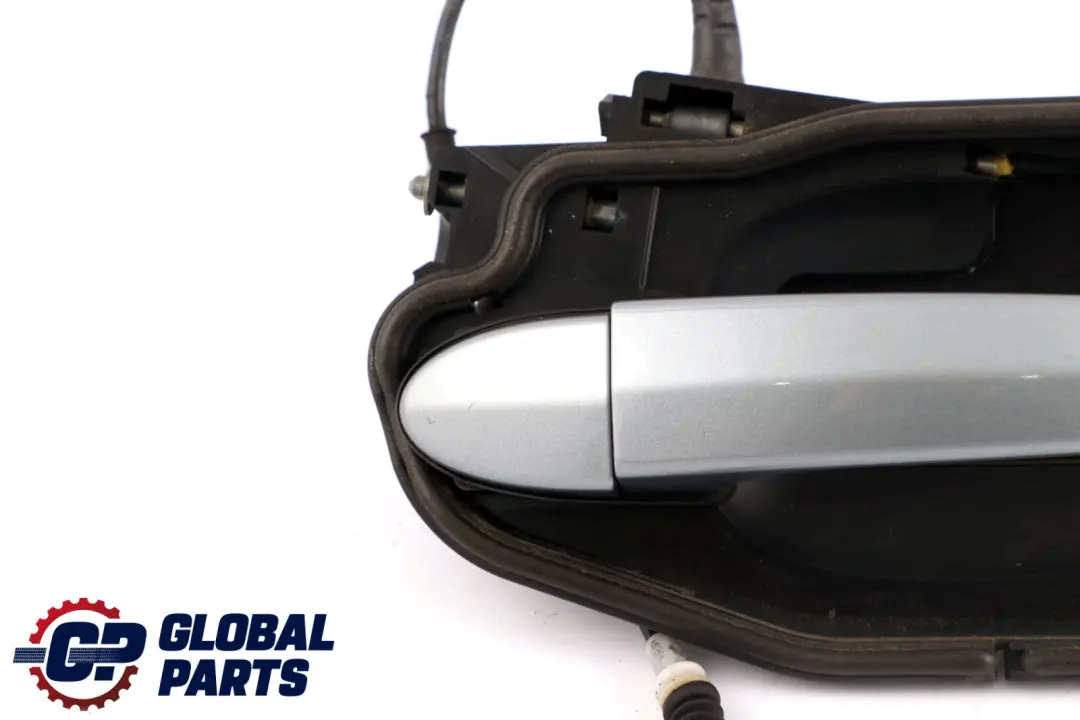 Right Grab Handle Door O/S Silbergrau Silver Grey A08 to BMW X3 Series E83 Rear with Part number 3402593 BMW X3 Series E83 Rear Right Grab Handle Door O/S Silbergrau Silver Grey A08 - SKU 3402593-SBG1 - Part number 3402593