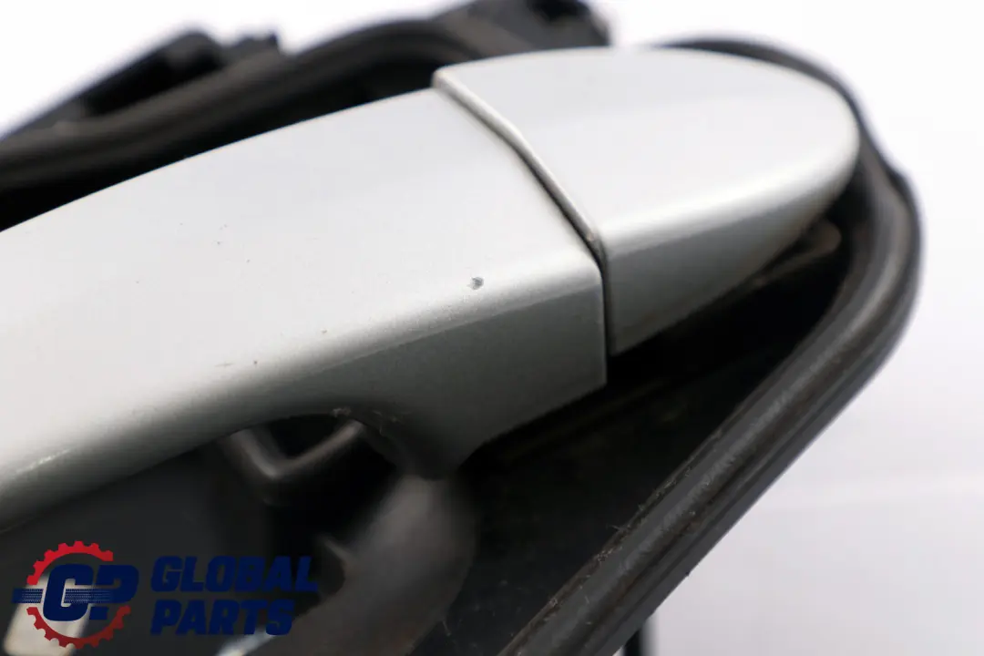 Asidero Trasero Izquierdo Completo Titansilber Plata 354 para BMW X3 E83 con número de pieza 3402593 BMW X3 E83 Asidero Trasero Izquierdo Completo Titansilber Plata 354 - SKU 3402593-TS - Número de pieza 3402593