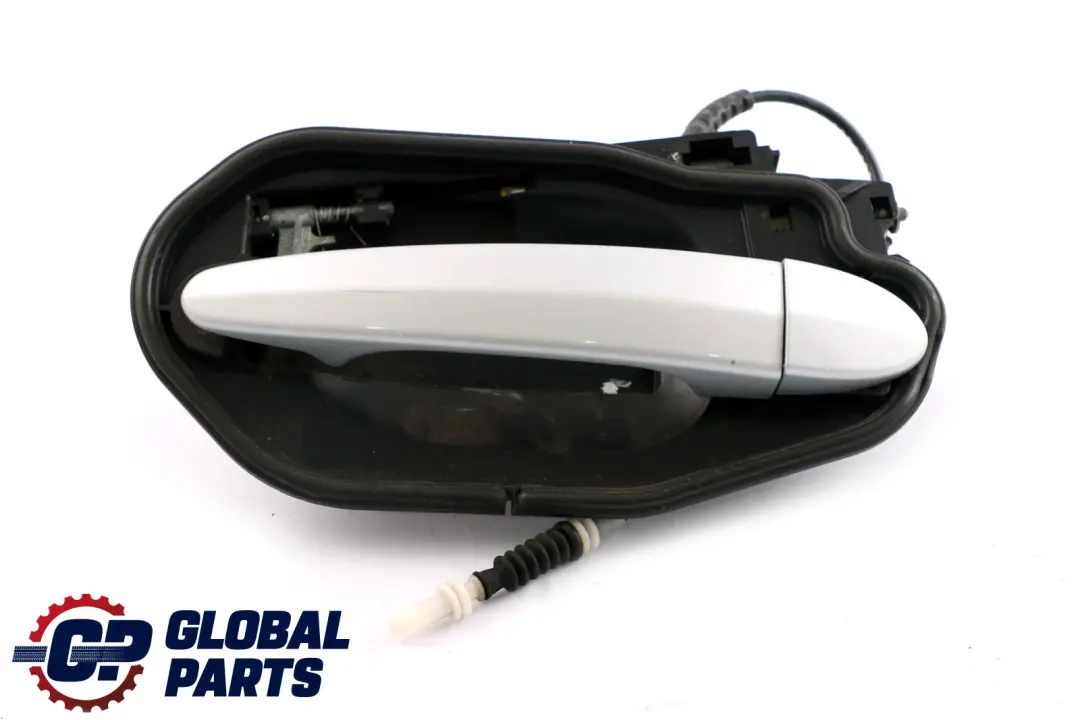 Klamka Zewnętrzna Drzwi Prawa Tylna Tył do BMW X3 E83 o numerze 3402593 BMW X3 E83 Klamka Zewnętrzna Drzwi Prawa Tylna Tył - SKU 3402593-TS - Numer Części 3402593