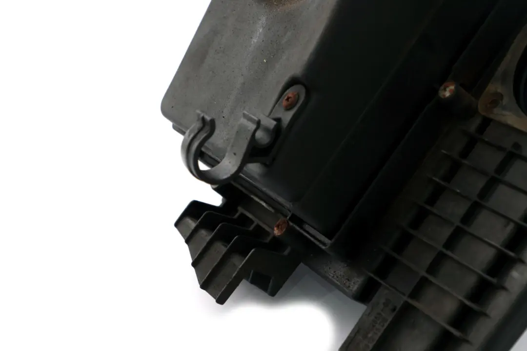 N46 2.0 Caja aire delantera Conducto filtro admisión aire para BMW X3 E83 con número de pieza 3402853 BMW X3 E83 N46 2.0 Caja aire delantera Conducto filtro admisión aire - SKU 3402853 - Número de pieza 3402853