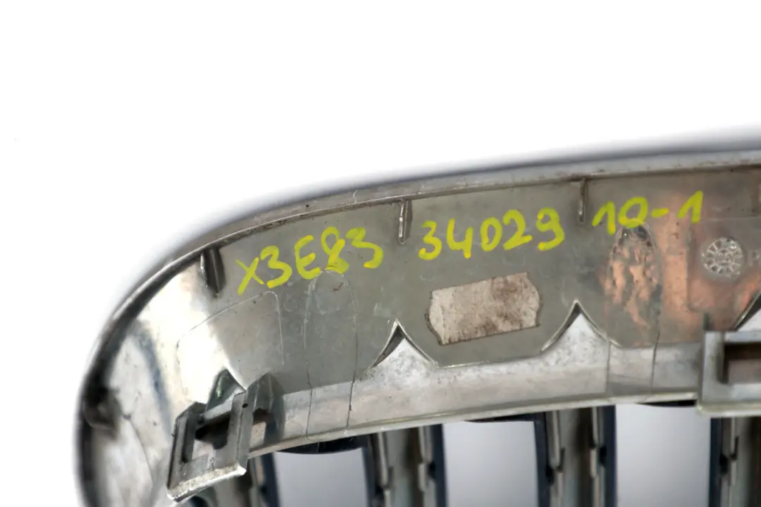 Griglia Ornamentale Fronte Destra Cromo 5113 per BMW X3 E83 con numero di parte 3402910 BMW X3 E83 Griglia Ornamentale Fronte Destra Cromo 5113 - SKU 3402910-1 - Numero di parte 3402910