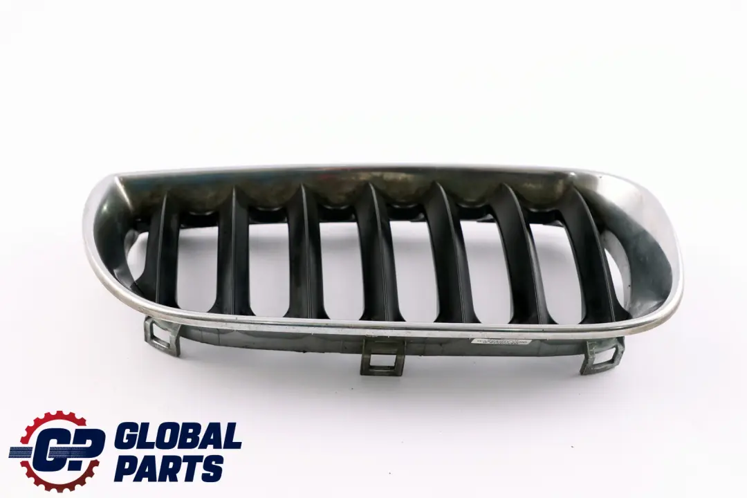Gril Nerka Kratka Atrapa Zderzaka Prawa do BMW X3 E83 o numerze 3402910 BMW X3 E83 Gril Nerka Kratka Atrapa Zderzaka Prawa - SKU 3402910 - Numer Części 3402910