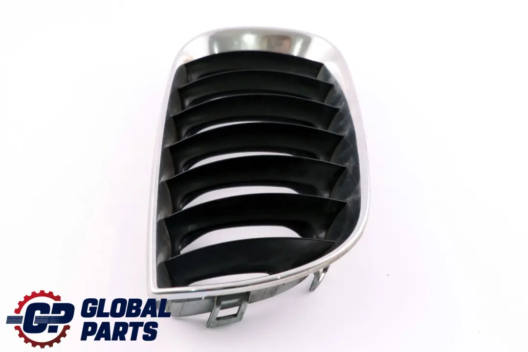 Reihe E83 Ziergitter vorne rechts 5113 für BMW X3 mit Teilenummer 3402910 BMW X3 Reihe E83 Ziergitter vorne rechts 5113 - SKU 3402910 - Teilenummer 3402910